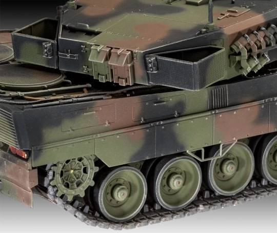 Plastikmodell Leopard 2A6/A6NL