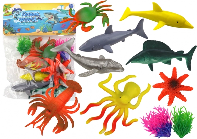 Set aus Meereslebewesen-Figuren und Wasserpflanzen