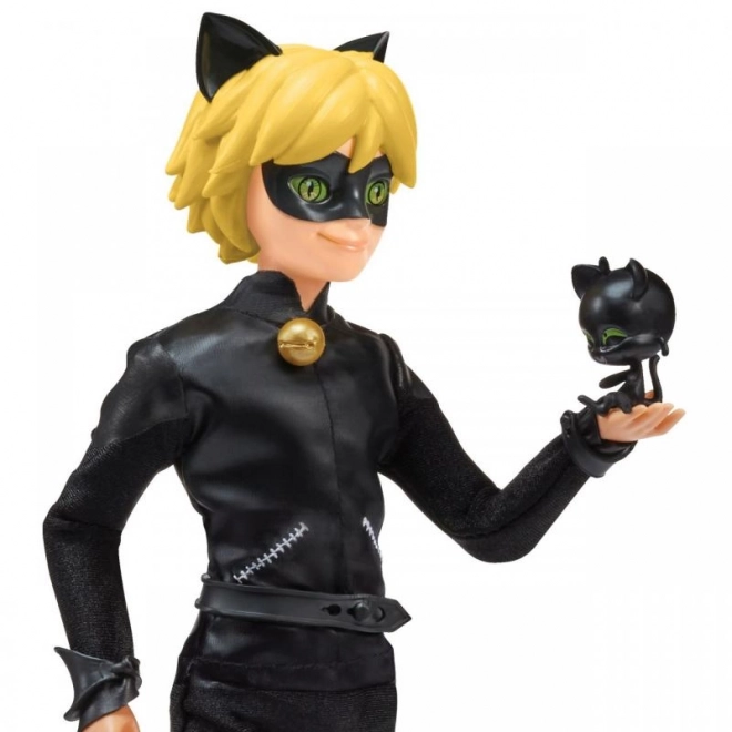 Miraculous: Cat Noir Puppe mit Zubehör
