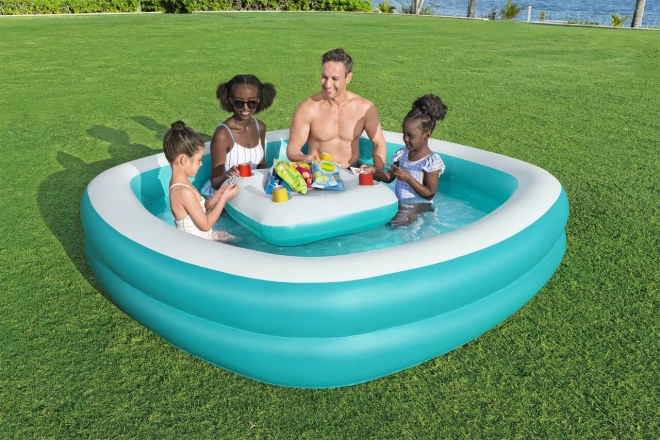 Schwimmender Tisch für Getränke