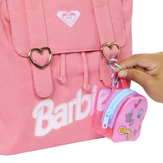 Stylische Tasche mit Accessoires