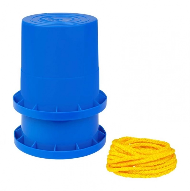 Bunte Plastikstelzen mit Schnur