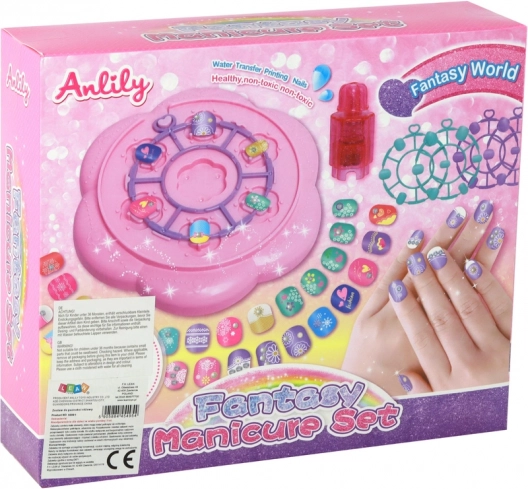 Alles für perfekte Kinder-Nägel in einer Box