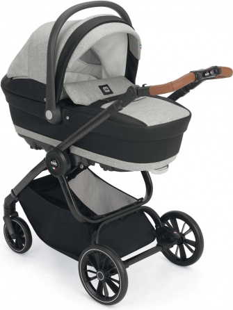 Geräumige Babywanne mit Wippfunktion