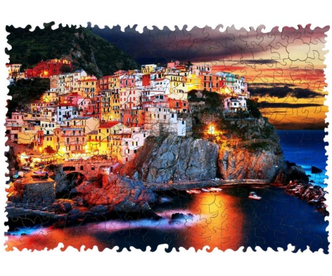 Malerisches Motiv von Manarola im Abendlicht