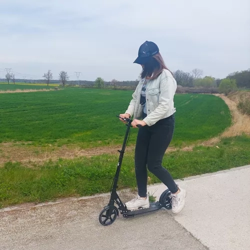 Kruzzel große klappbare Tretroller mit Ständer