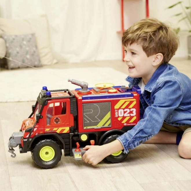 Feuerwehrauto Mercedes-Benz Unimog U530 mit Effekten