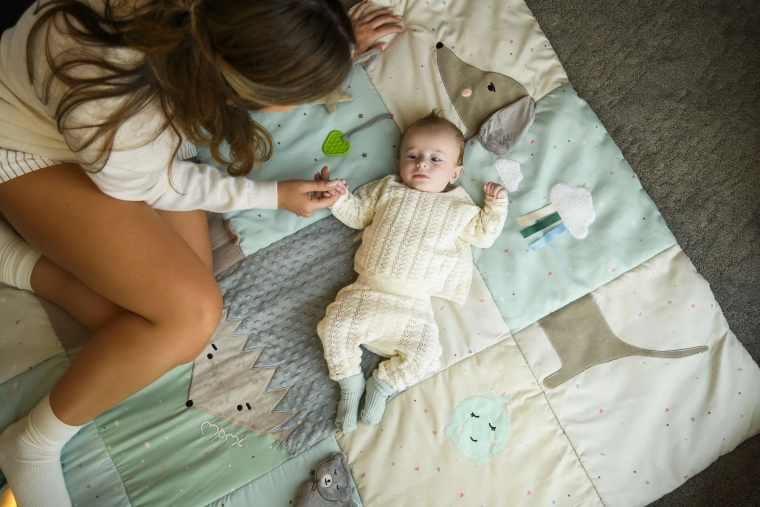 Großer und weicher Spielbereich 120 × 160 cm