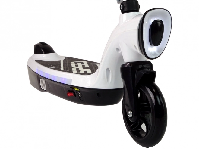 Elektrischer Roller weiß