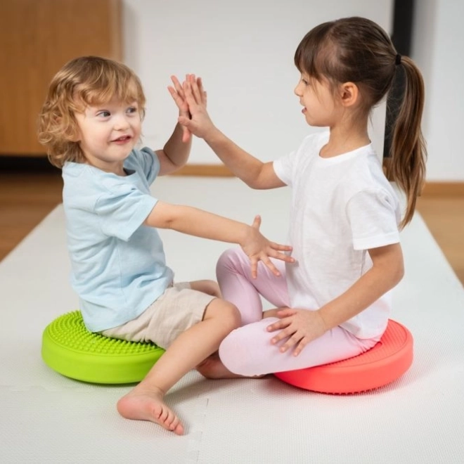 Spielerisches Gleichgewichtstraining für Kinder