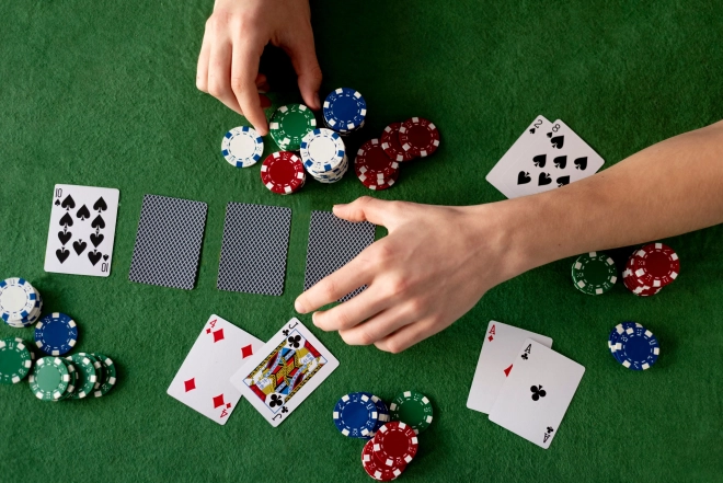 Poker- und Blackjack-Set mit 300 Chips