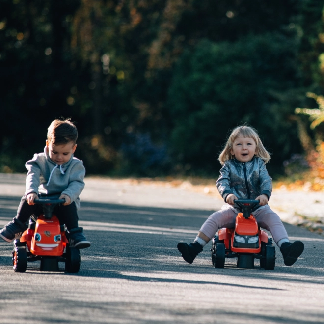 Baby-Kubota-Trettraktor mit Anhänger