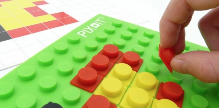 Gestalten wie aus Pixeln: leuchtende Farben und stabiles Fundament