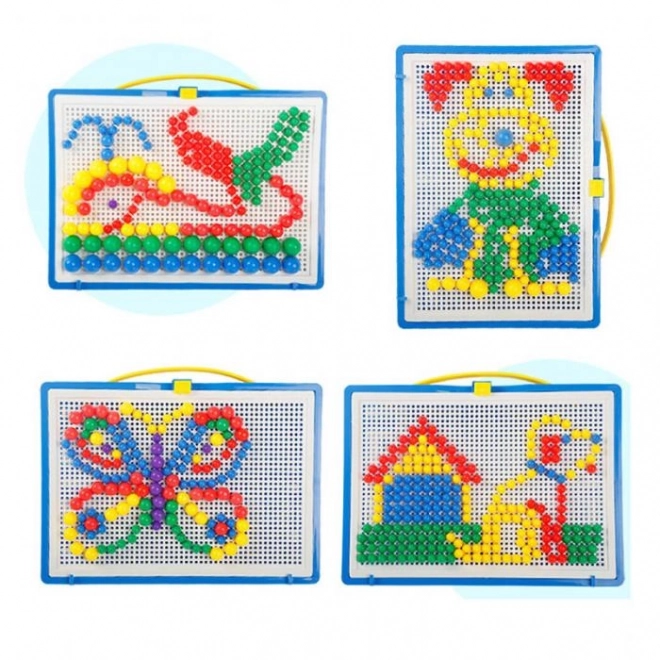 Bunte Mosaik mit 296 Pilzsteckern