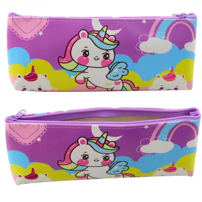 Freundliches Schulmäppchen mit Einhorn