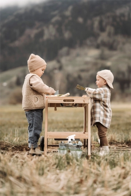 Kleine Outdoor Spielküche aus Holz