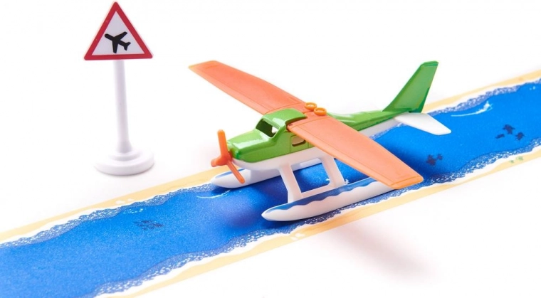 Klappflügel und Verkehrsschild für einfache Szenarien