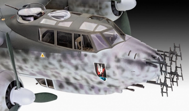 Revell Plastikmodellflugzeug Dornier DO 217J