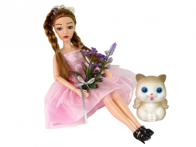 Puppe Emily mit Katz und Blumen