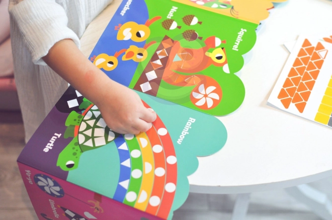 Kreatives Klebeset mit Tieren