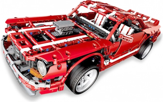 Realistisches Muscle Car mit beweglichen Elementen