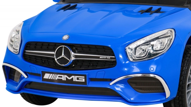 Originalgetreues MERCEDES‑AMG Design mit leuchtenden LEDs