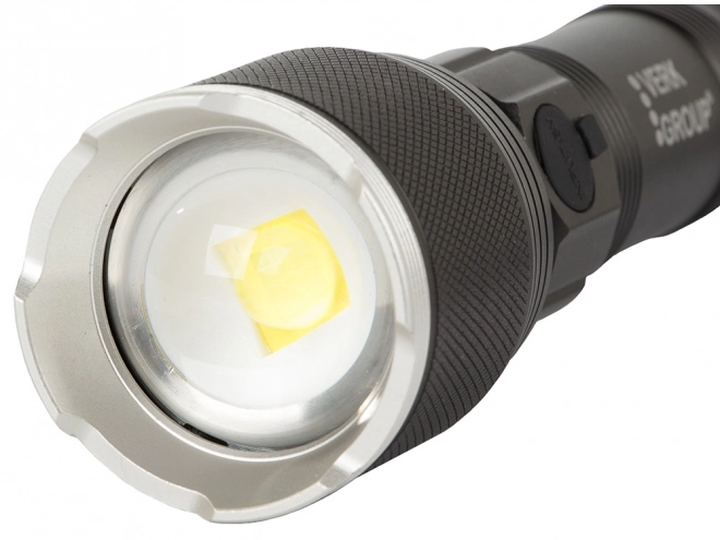 Taktische Militärische Taschenlampe mit CREE XHP160 LED