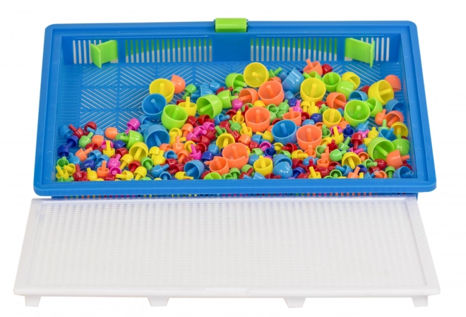 Bunte Mosaik mit 296 Pilzsteckern