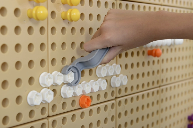 Masterkidz Werkzeugset mit Bohrer und 8 Elementen für die wissenschaftlich-kreative STEM-Tafel