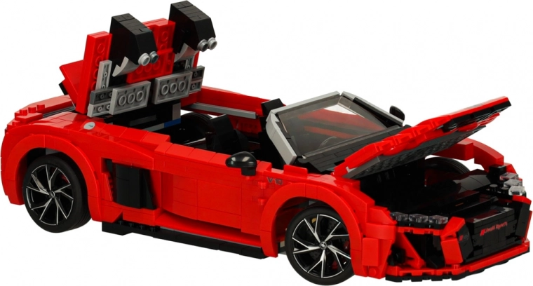 Öffnende Motorhaube und bewegliche Elemente