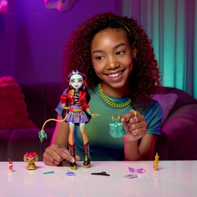 Monster High Puppe Jinafire Long mit Haustier
