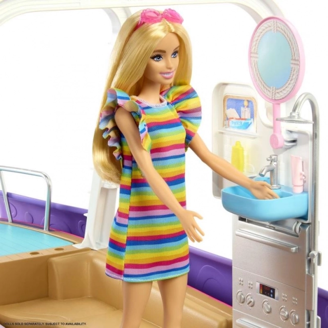 Barbie Traum-Motorboot mit transformierbarem Innenraum und Zubehör