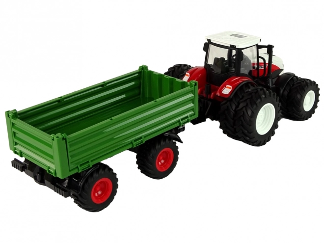 Ferngesteuerter Traktor mit Anhänger
