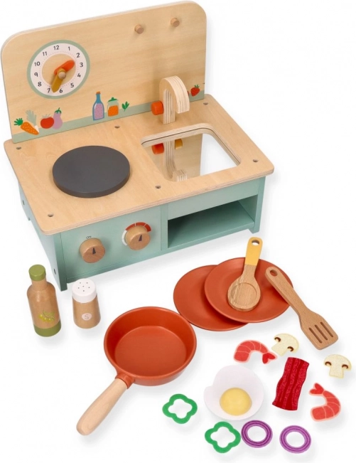 Kleine Holzküche mit Zubehör