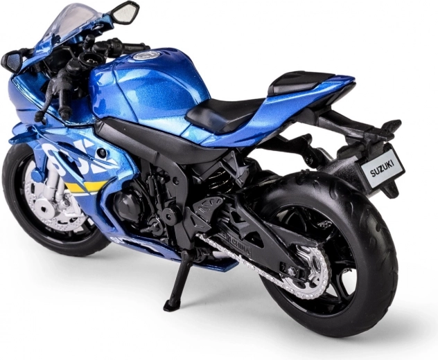 Realistische Ausführung im Maßstab 1:18