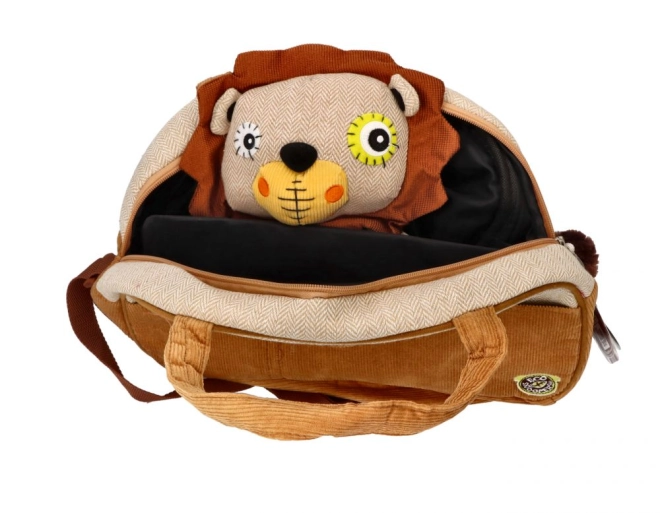 Praktische Taschen und geräumiges Inneres