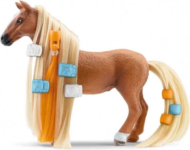 Lange, kämm bare Mähne und Styling-Accessoires