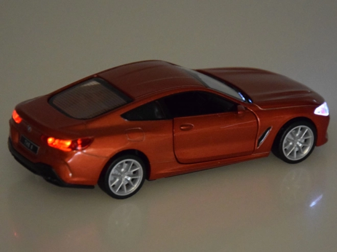 Metallmodellauto BMW M850i Coupé 1:35 mit Licht und Ton