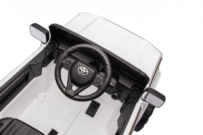 Geländewagen Toyota Land Cruiser PRADO weiß