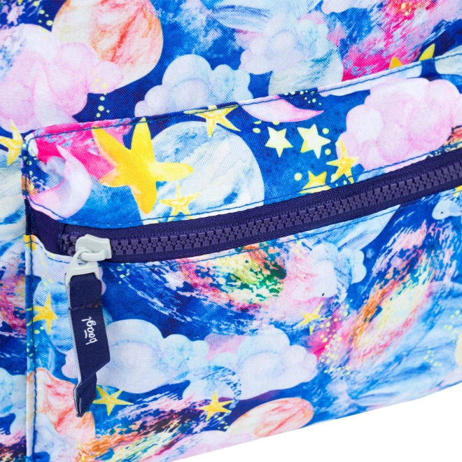 Robuste Details und praktische Taschen