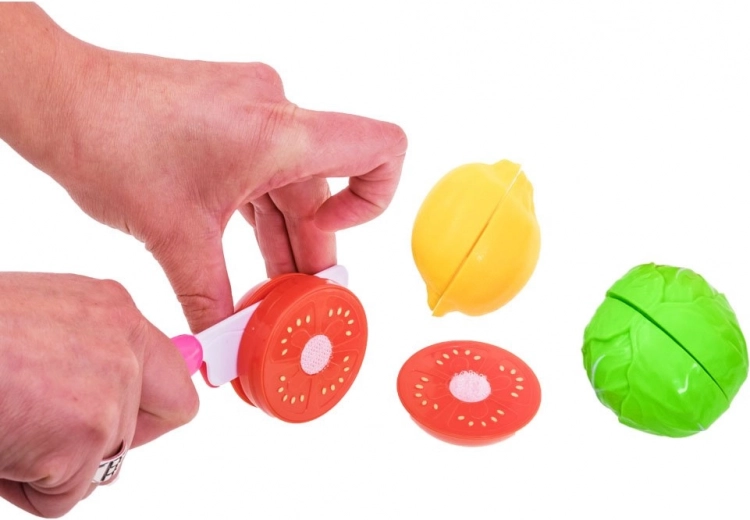 Schneidbare Lebensmittel mit Klettverschluss