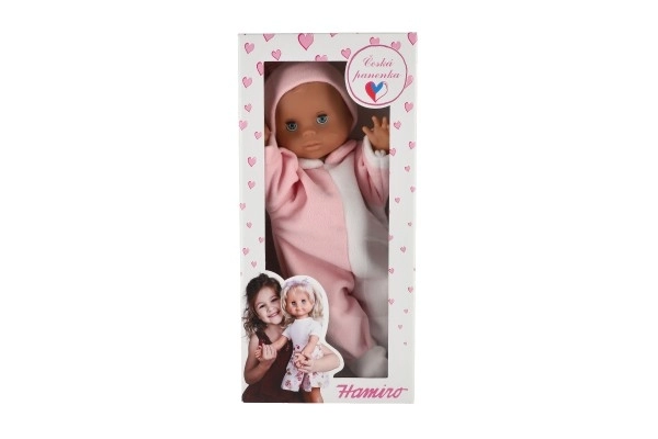 Süßes Hamiro-Baby mit festem Körper, weiß-rosa Overall und rosa Mütze