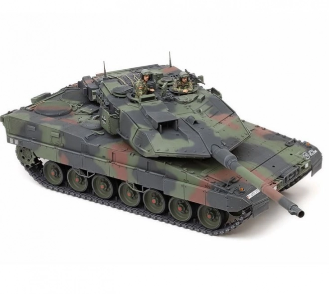 Plastikmodell des deutschen Panzers Leopard 2 A7V