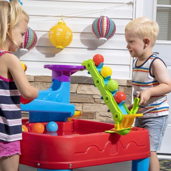 Tisch des kleinen Entdeckers Wasserspielplatz