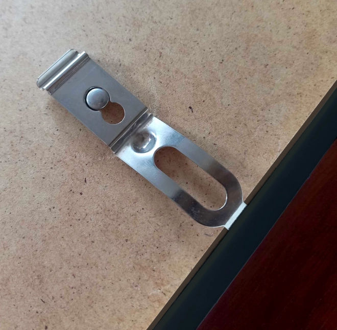 Schwarzer Plastikrahmen A4