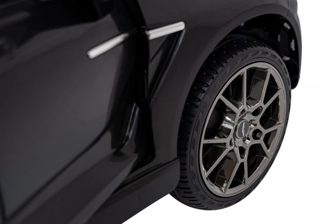 Aston Martin DBX Schwarz