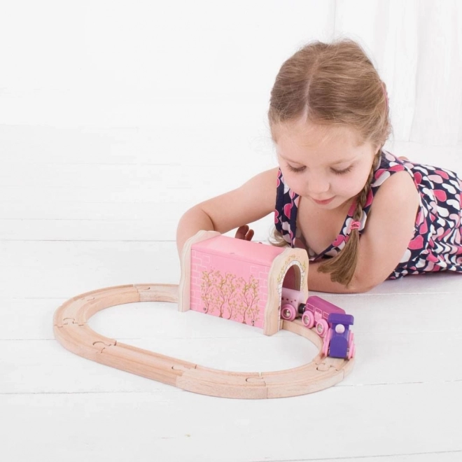 Rosa Eisenbahntunnel aus Holz von Bigjigs Rail