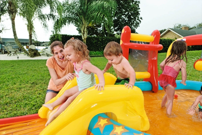 Aufblasbarer Wasserspielplatz für Kinder von Bestway