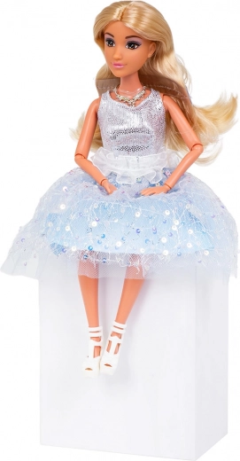 Langes blondes Haar zum Kämmen und Flechten