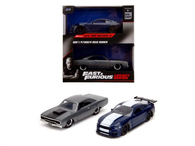 Rychle und Zběsile 2016 Ford Mustang GT350 und 1970 Plymouth Road Runner Modellautos im Twin Pack